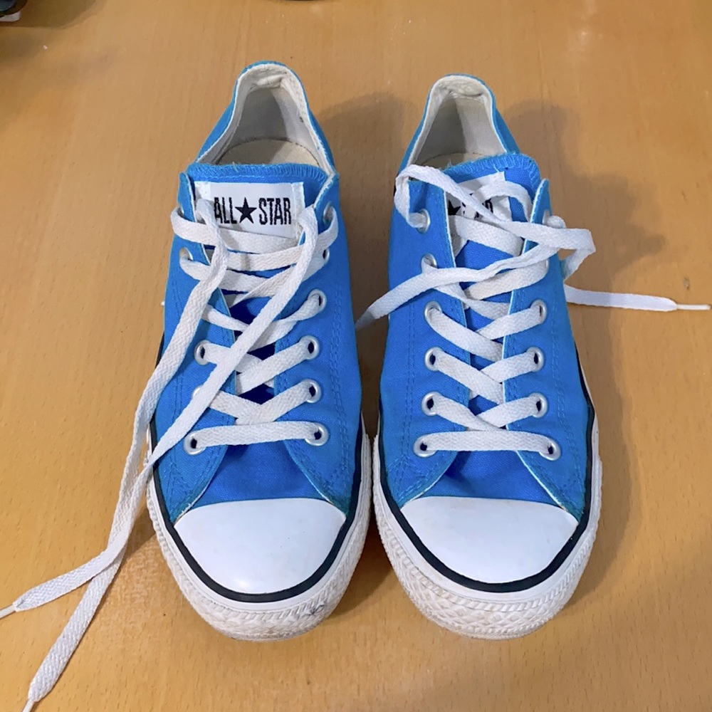 Converse Unisex Blue Shoes W=9 M=7